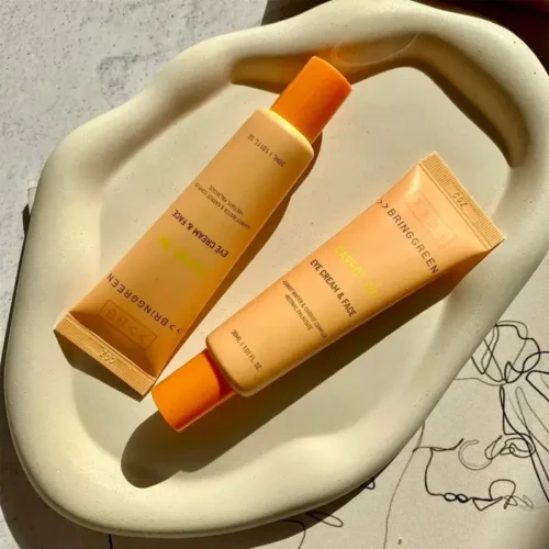 کرم دور چشم و صورت هویج برینگ گرین